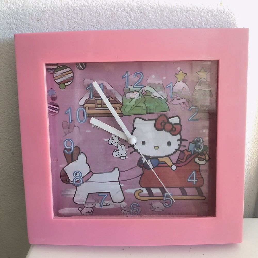 Hello kitty sanrio christmas wall clock